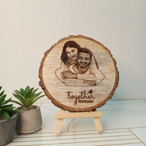 personalized wooden engraved slice, custom photo wood engraving, couple photo on wood, rustic wooden photo frame, personalized couple gift, engraved wooden plaque, custom anniversary gift, wooden engraved photo slice, romantic wooden keepsake, unique personalized gift